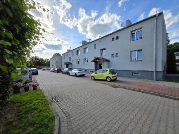 Przestronne 3 pokojowe mieszkanie z garażem i piwnicą