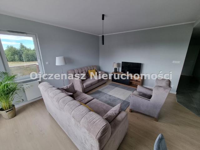 Przestronne 3 pokojowe mieszkanie z garażem w Osielsku