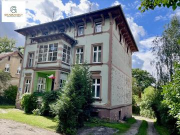 Przestronne 3 pokojowe mieszkanie z jasną werandą i nowoczesnymi instalacjami