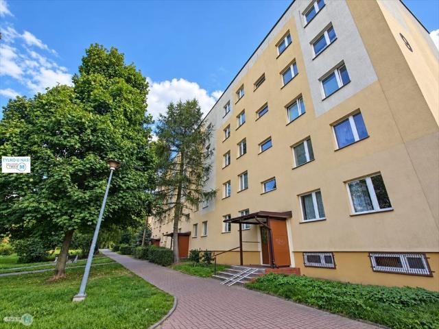 Przestronne 3 pokojowe mieszkanie z loggią w Kielcach