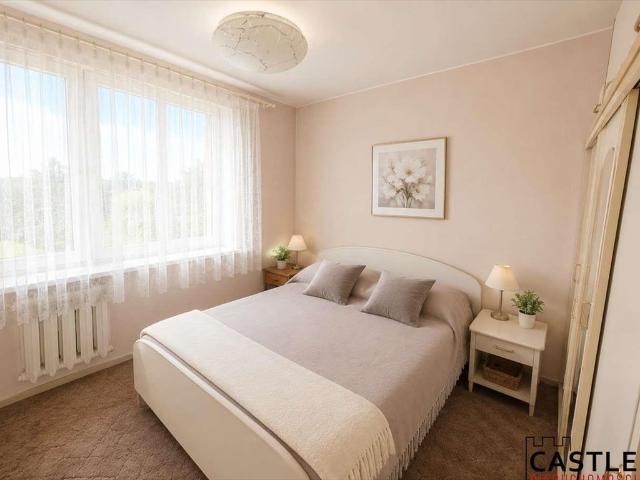 Polecam przestronne 3 pokojowe mieszkanie 79 m² z loggią i windą