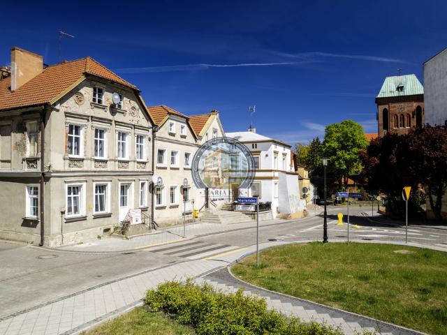 Do sprzedania przestronne 3 pokojowe mieszkanie z lokalem usługowym