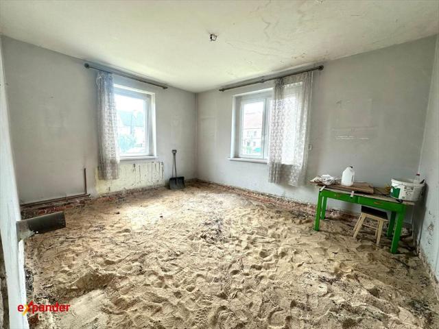 Na sprzedaż przestronne 3 pokoje z ogrodem i potencjałem