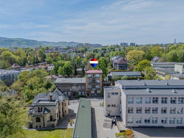 Przestronne 3 pokojowe mieszkanie z ogródkiem polecam