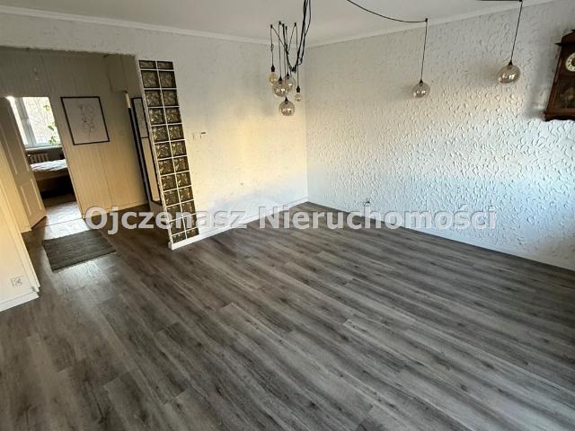 Polecam przestronne 3 pokojowe mieszkanie 62 m² z garażem i piwnicą
