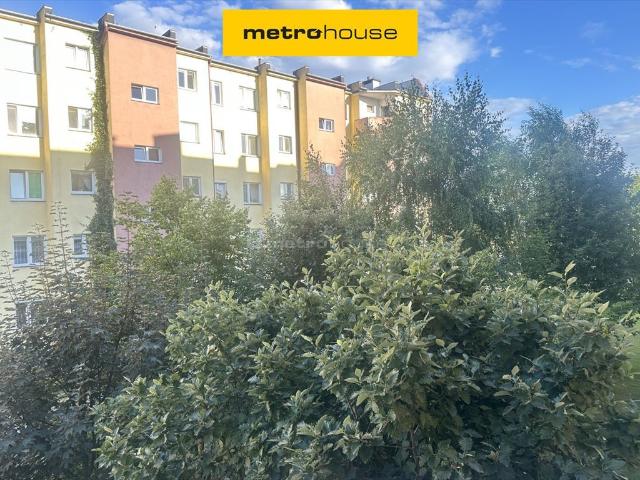 Na sprzedaż przestronne 72 m² mieszkanie po remoncie z balkonem