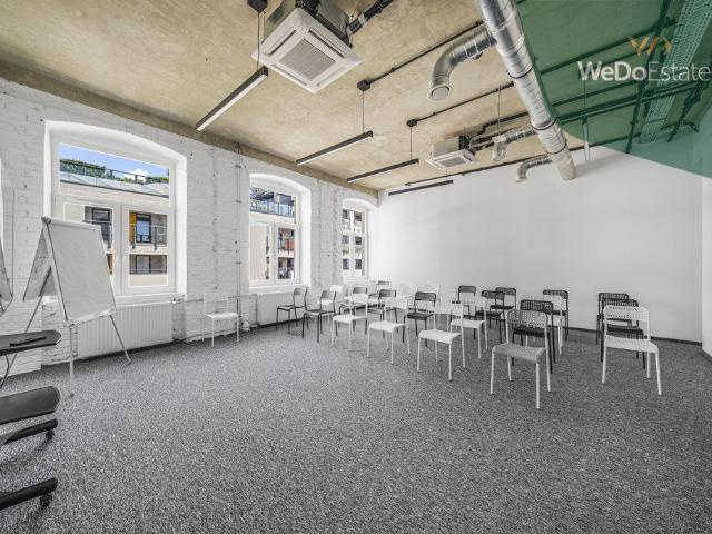 Przestronne biuro 84 m² w zabytkowej fabryce z klimatem
