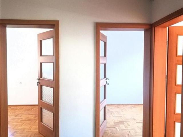 Przestronne biuro 200 m2 z garażem, Przymorze