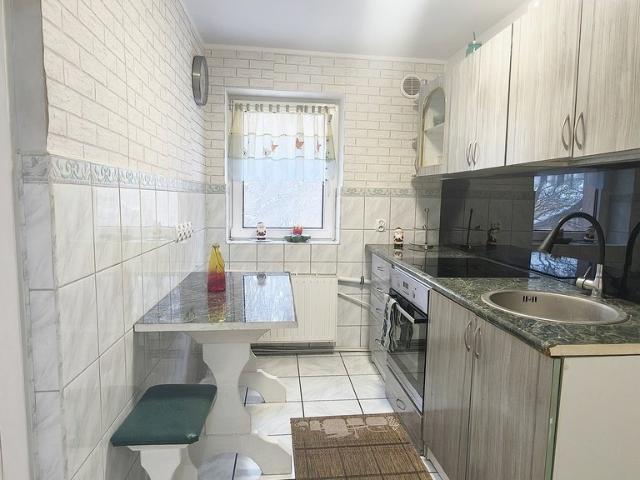 Przestronne biuro 36 m² w kameralnym domu, od zaraz