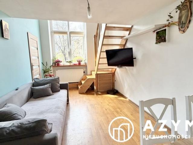 Przestronne 87 m² dwupoziomowe mieszkanie z garażem