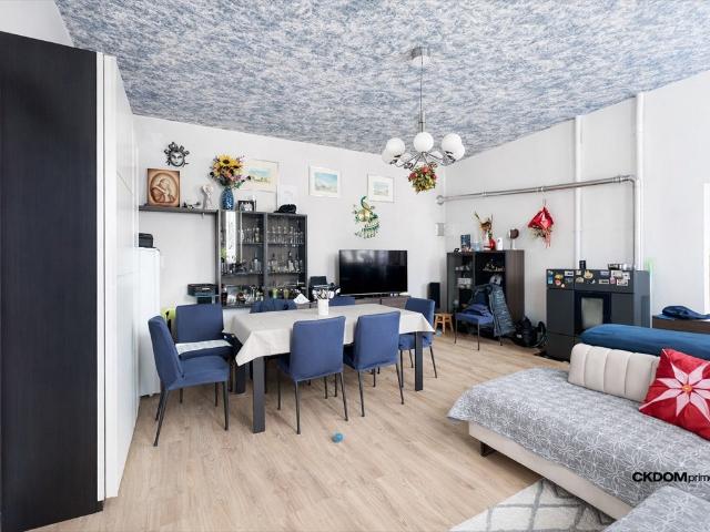 Na sprzedaż przestronne mieszkanie 66,55 m² po remoncie z garażem