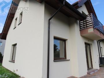 Przestronny 5 pokojowy dom z pompą ciepła i garażem