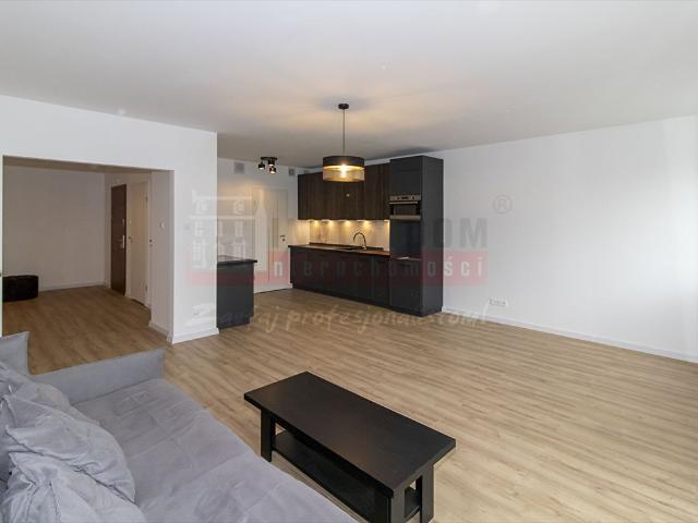 Zapraszam do przestronnego 116 m² apartamentu z balkonem i garażem