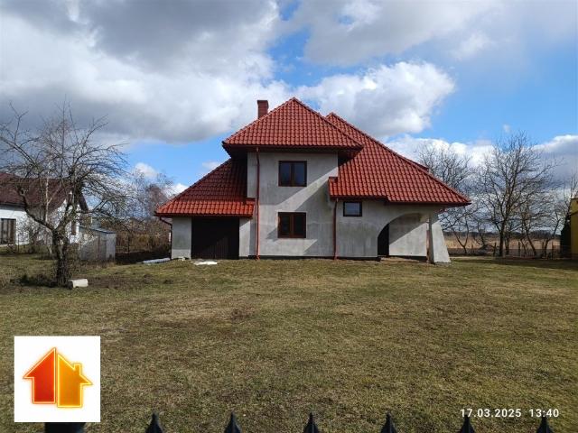 Przestronny 200 m2 dom z garażem i ogrodem zapraszam