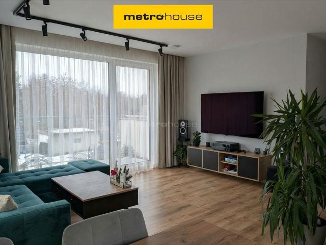 Przestronny apartament z ogrodem i 2 miejscami parkingowymi