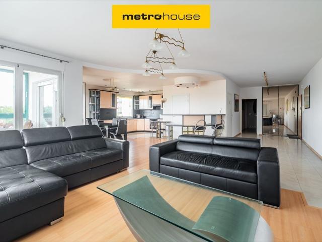 Przestronny apartament 141 m² z tarasem i ogrodem zimowym