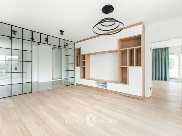 Przestronny apartament 164 m² po remoncie z tarasami