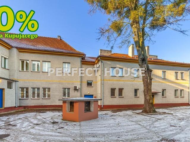 Przestronny biurowiec 1581 m2 z parkingiem, Iława