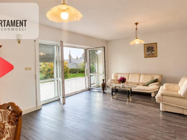 Przestronny bliźniak 220 m² z garażem i działką 883 m² zapraszam