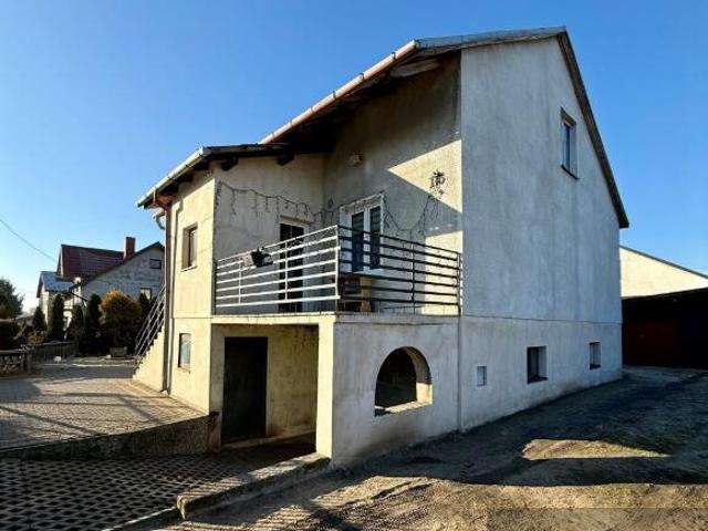 Przestronny dom 105 m2 z garażem i poddaszem do adaptacji