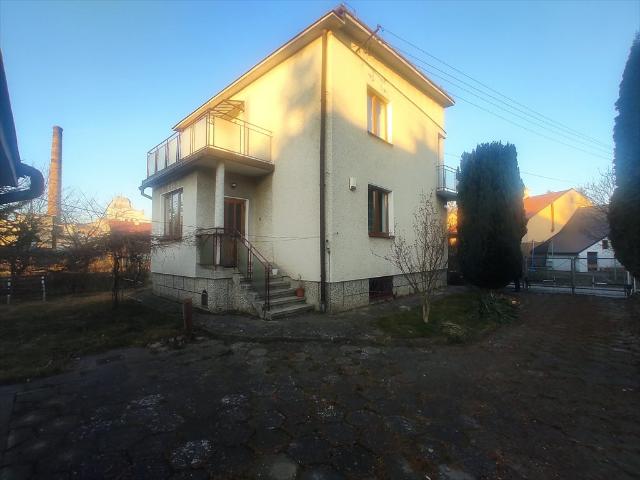 Przestronny dom 113,66 m² z piwnicą i garażem w Jarosławiu