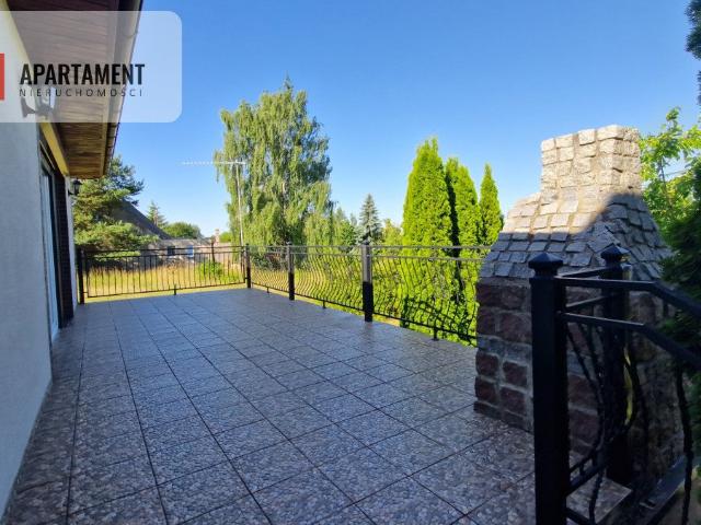 Zapraszam do obejrzenia przestronnego domu 136 m² z ogrodem i garażem