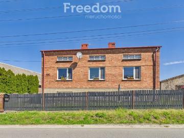 Przestronny dom 136,5 m² na dużej działce 1604 m²
