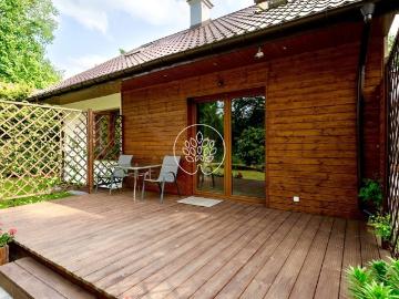 Przestronny dom 130 m² z tarasami i garażem w Nowej Wsi