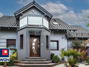 Przestronny dom 132 m² z garażem i tarasem w Dobrej