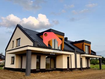 Przestronny dom 144 m² z ogrodem w Dębe Wielkie