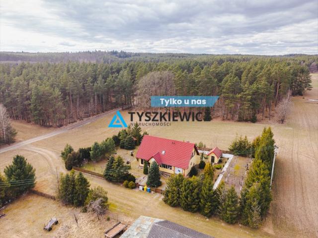 Przestronny dom 149 m² z piękną działką i lasem