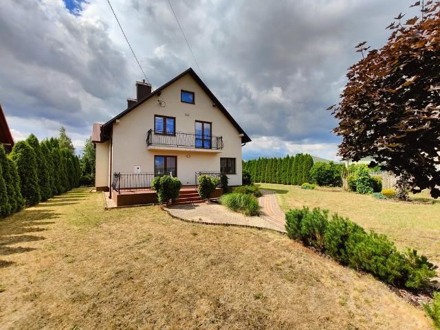 Przestronny dom 140 m² z wyposażeniem od ręki