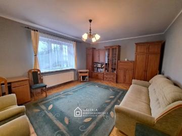 Przestronny dom 140 m² z ogródkiem i potencjałem inwestycyjnym