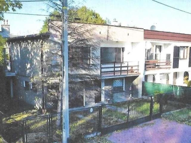 Przestronny dom 154 m² w Dąbrówce Małej, atrakcyjna cena