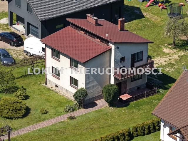 Przestronny dom 154 m² z dużą działką i piwnicą