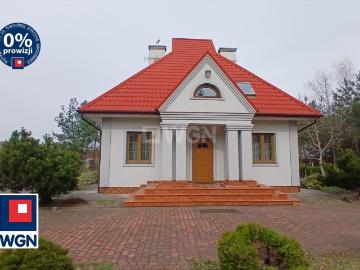 Przestronny dom 150 m2 z kominkiem i dużą działką 33 arów