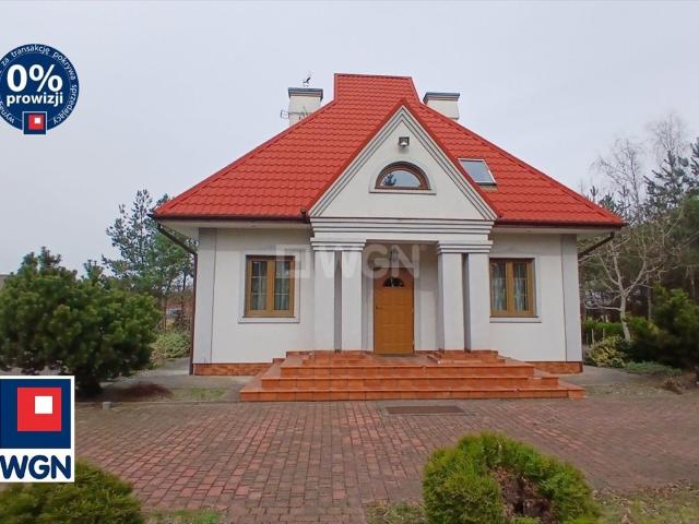 Przestronny dom 150 m2 z kominkiem i dużą działką 33 arów