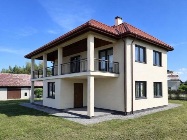 Dom 151 m² z garażem i możliwością adaptacji spokojna okolica
