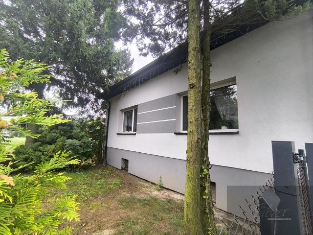 Przestronny dom 160 m² z dużą działką w Białutach polecam
