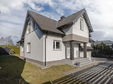 Przestronny dom 175 m2 z garażem, nowoczesne udogodnienia