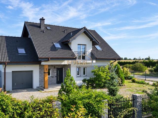 Przestronny dom 170 m² z dużym ogrodem polecam