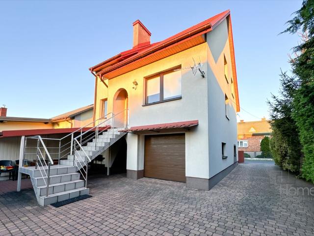 Do sprzedania przestronny dom 170 m² z garażem i piwnicą