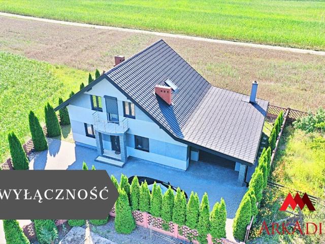 Przestronny dom 172 m² z garażem, gotowy do zamieszkania zapraszam