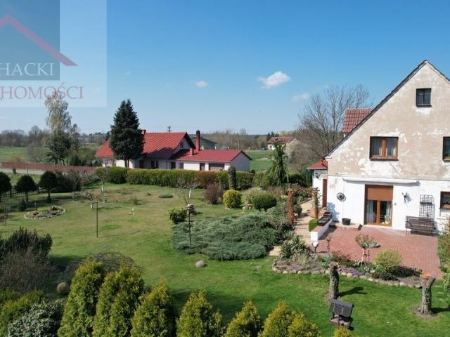Przestronny dom 184 m2 na dużej działce w spokojnej okolicy