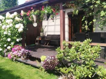 Przestronny dom 180 m² z garażem i ogrodem w Bronowicach