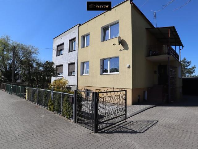 Przestronny dom 180 m² z garażem i tarasem