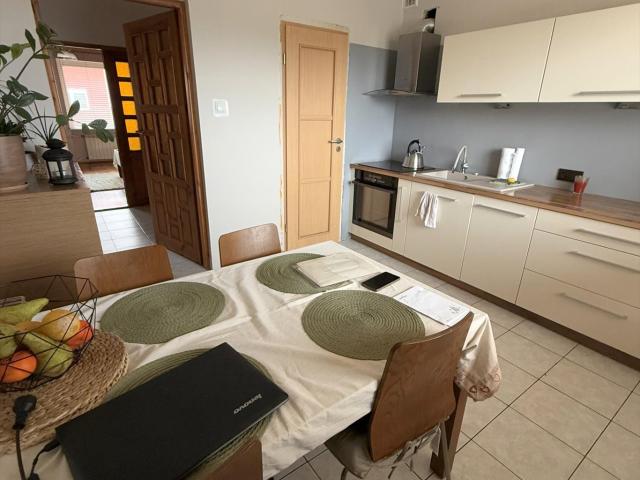 Przestronny dom 180 m² z garażem, tarasem i nowoczesnym ogrzewaniem