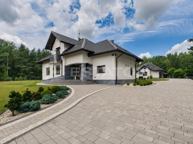 Do sprzedania wyjątkowy dom 180 m² na 36 ar działce z lasem