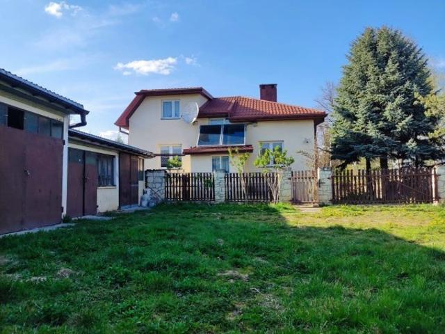 Przestronny dom 180 m² z ogrodem i garażem polecam!
