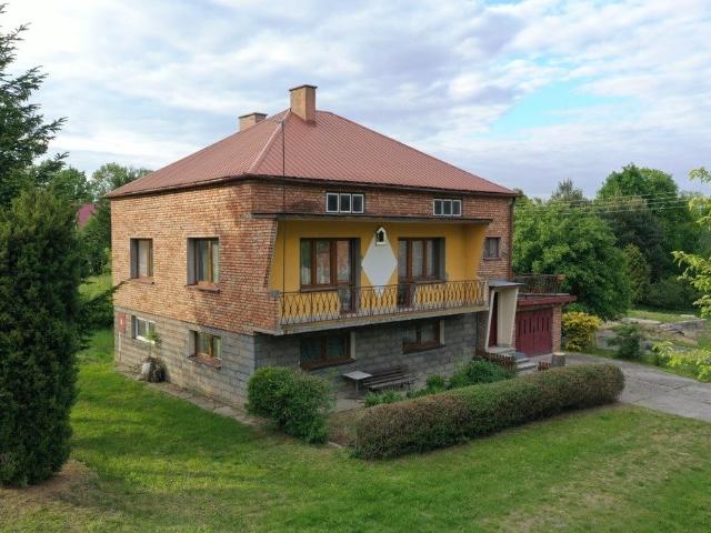 Przestronny dom 190 m² z dużą działką i budynkami gospodarcze polecam